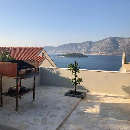 Apartament Mare