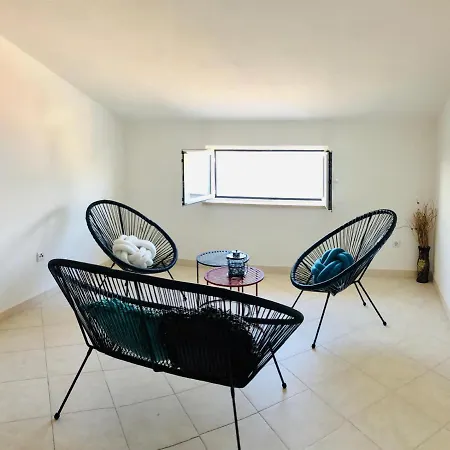 Apartament Mare
